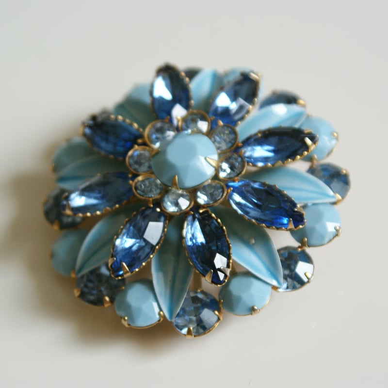 アメリカ買付】ターコイズ ブルーラインストーン エナメルブローチ