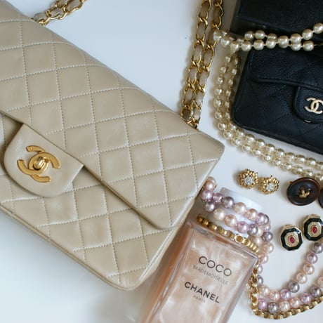 CHANELシャネル キャビアスキン ブラック コインカードケース ココマーク ウォレット 財布  箱BOX付