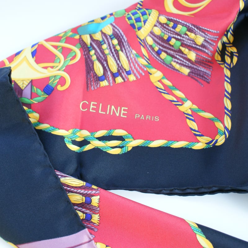 美品✨CELINE セリーヌ シルク100% イタリア製 大判スカーフ ストール 美品✨CELINE セリーヌ 馬車柄 シルク イタリア 大判スカーフ