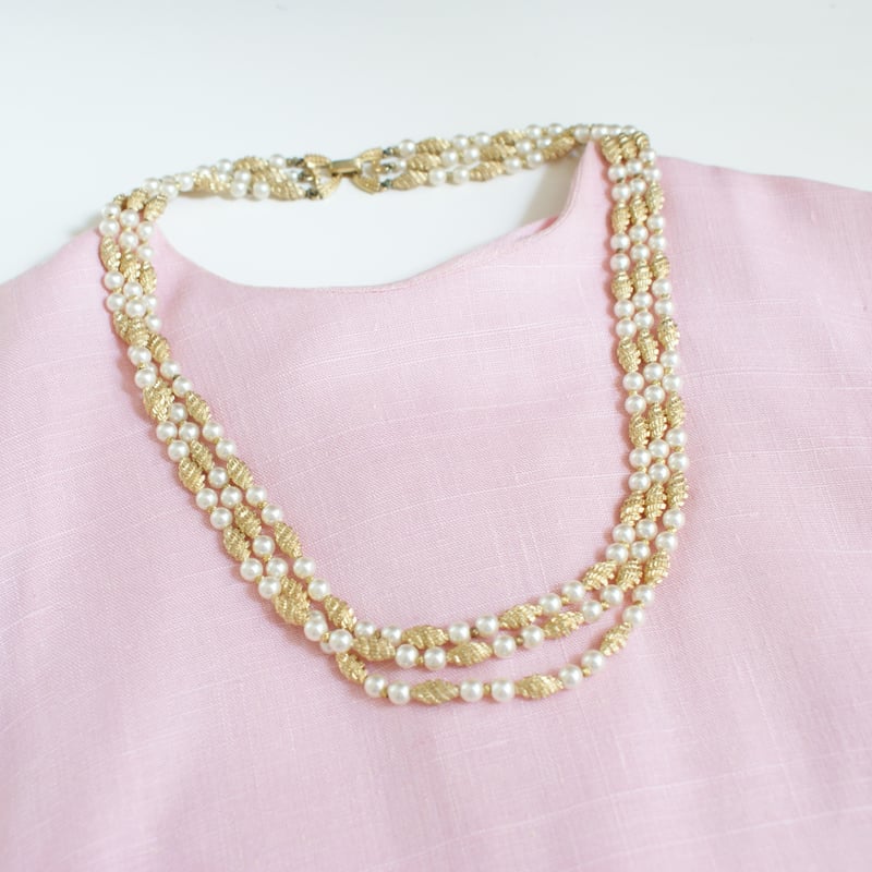 Crown Trifari パール ゴールド ネックレス Crown Trifari Signed Vintage Elegant Rhinestone & Faux Pearl