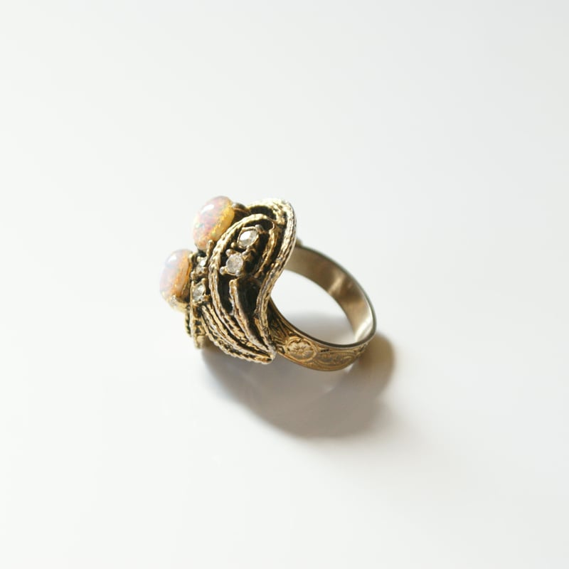 オーストリア 1930s ヴィンテージ リング ヴィンテージ硝子 パール 824 チェコガラス オパール ラインストーン リング指輪 / ヴィンテージ
