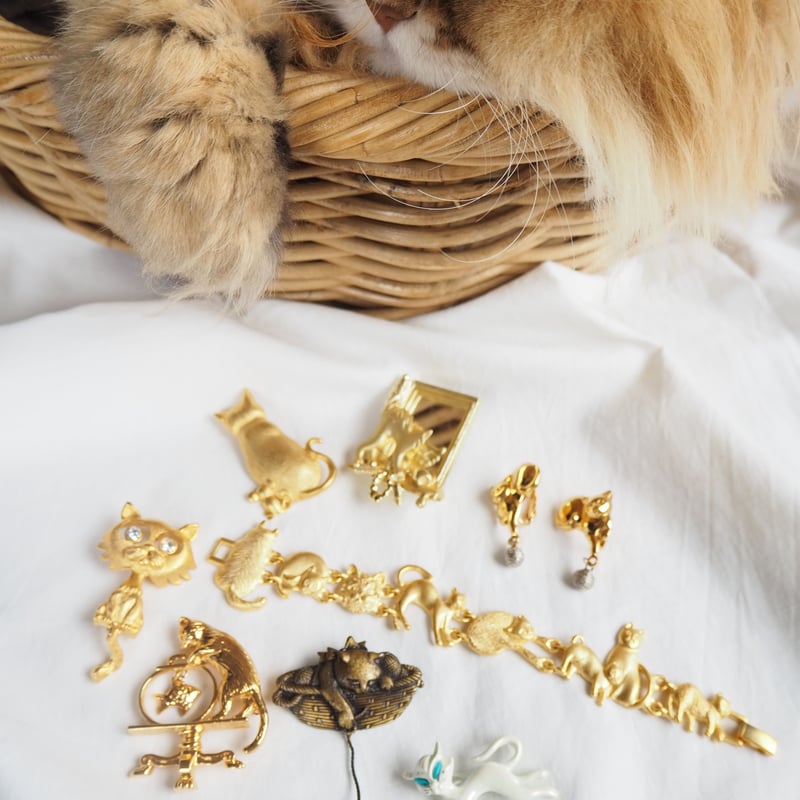 DANECRAFTダンクラフト 猫 キャット ラインストーン ブローチ DANECRAFTダンクラフト 猫 キャット ラインストーン ブローチ