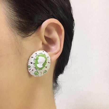 Special price【スペシャル プライス】W.GERMANY西ドイツ製 ホワイト エナメ ル グリーン ルーサイト カメオ イヤリング / ヴィンテージ・コスチュームジュエリー