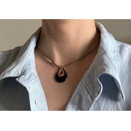 GIVENCHY ジバンシィ ブラックエナメル ネックレス/ ヴィンテージ・コスチュームジュエリー