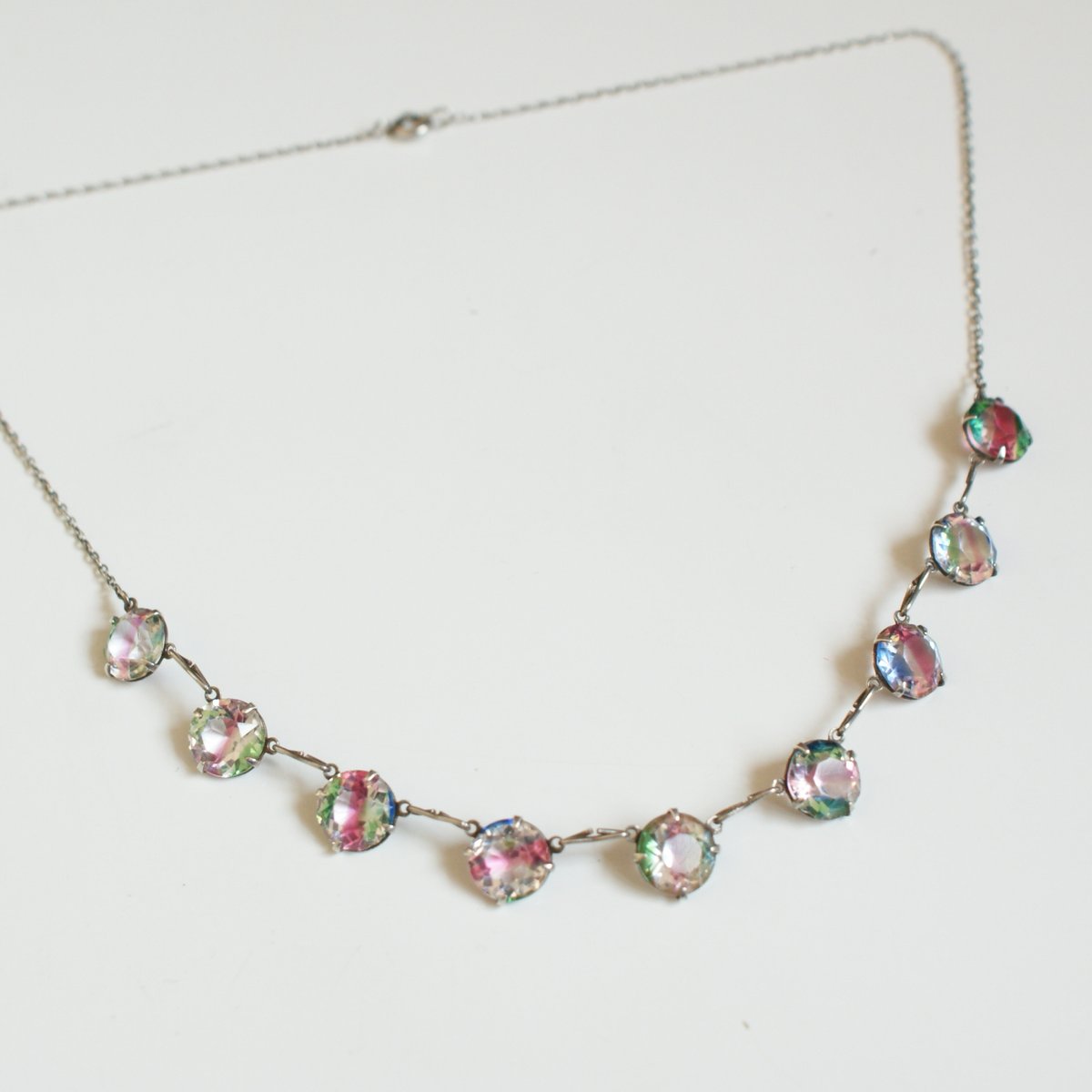 アンティーク　ヴィンテージ　アイリス　ガラス　ネックレス イギリス買付】アイリスガラス 大粒 シンプル ネックレス