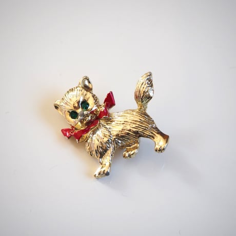 GERRY'Sゲーリーズ クリスマスキャット 猫 レッド エナメル リボン ブローチ  / ヴィンテージ・コスチュームジュエリー