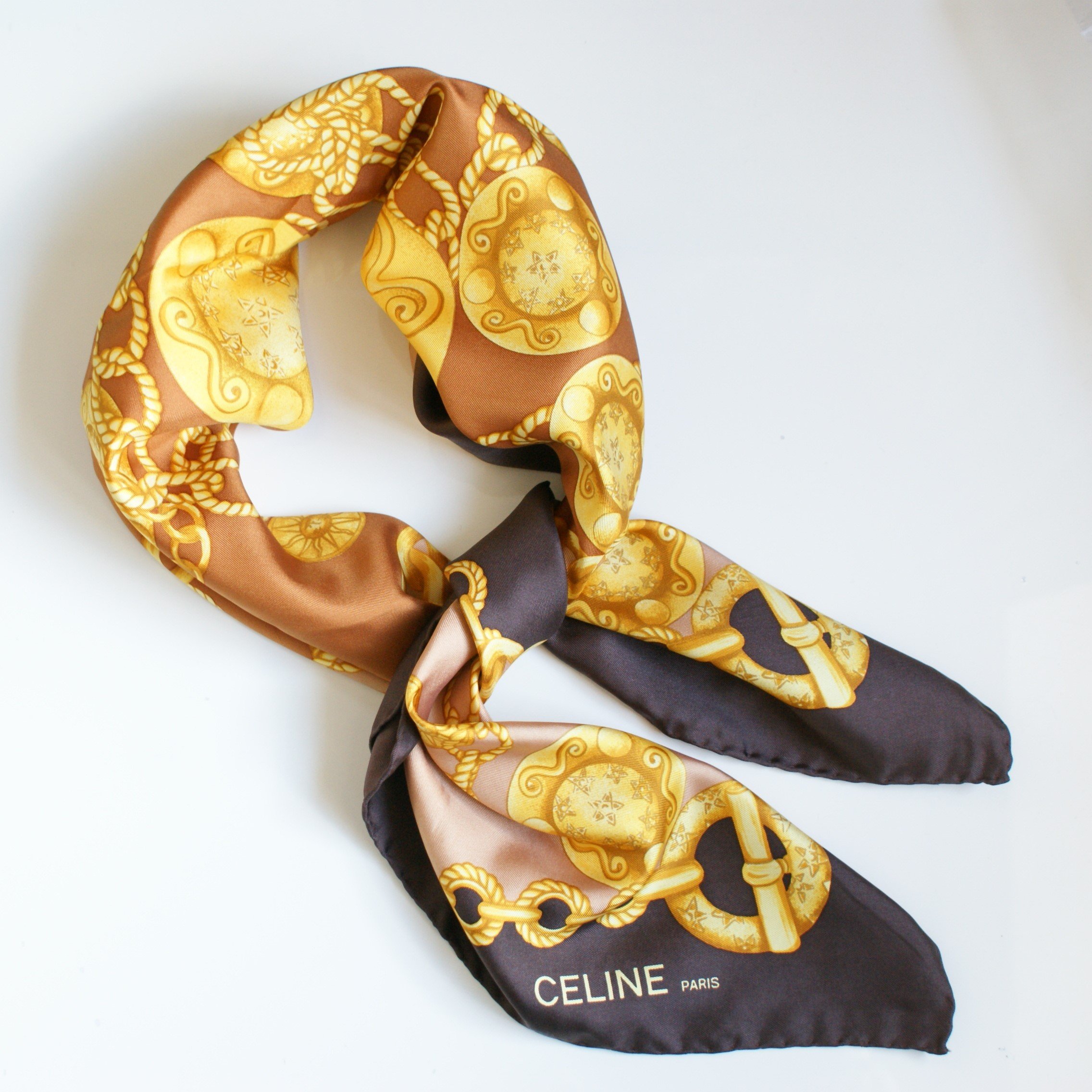 【一度着用のみ】CELINE 装飾柄　スカーフ シルク100% イタリア製 original