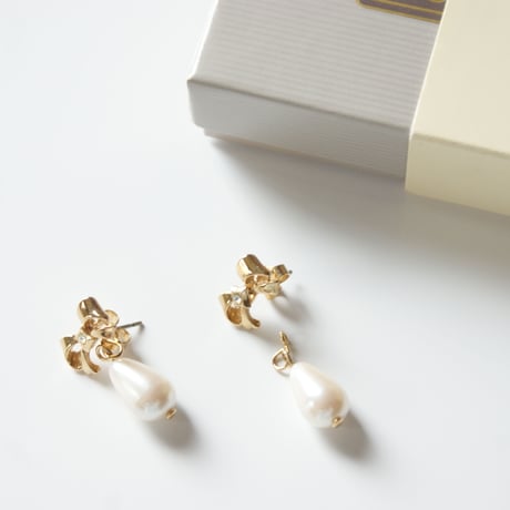 Special price【スペシャル プライス】AVONエイボン 2WAYドロップパール リボンピアス  箱BOX付き/ ヴィンテージジュエリー・アクセサリー