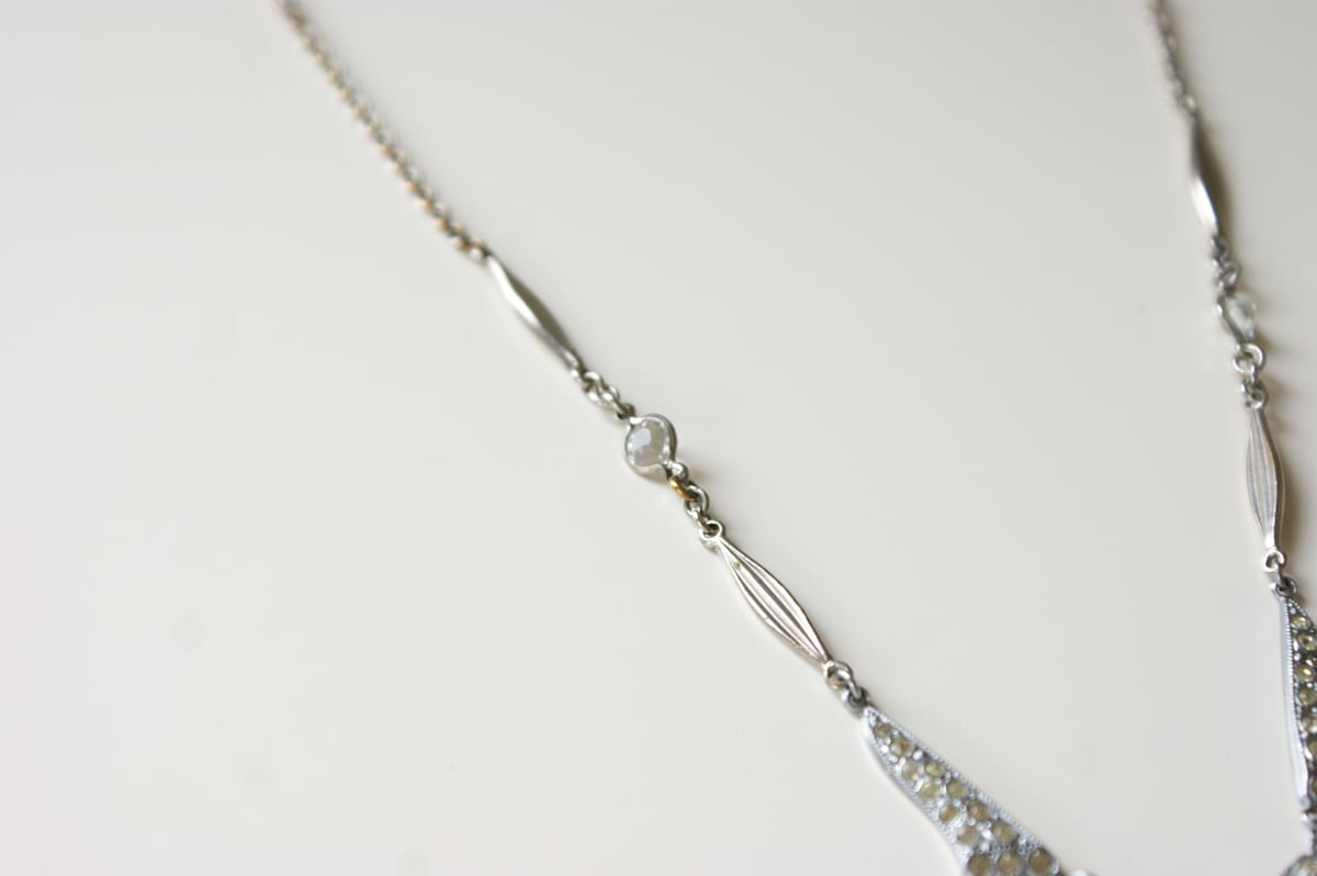 リボン アール・デコ ペースト ラインストーン ネックレス