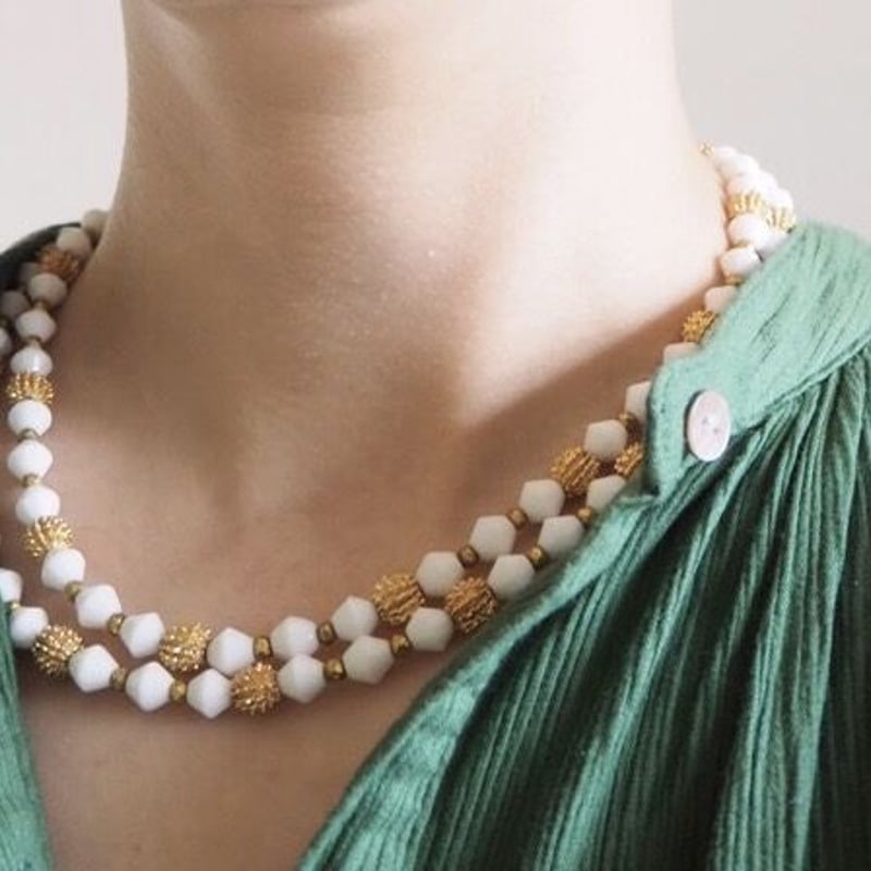 TRIFARIトリファリ ホワイト ガラスビーズ ネックレス/ ヴィンテージ  