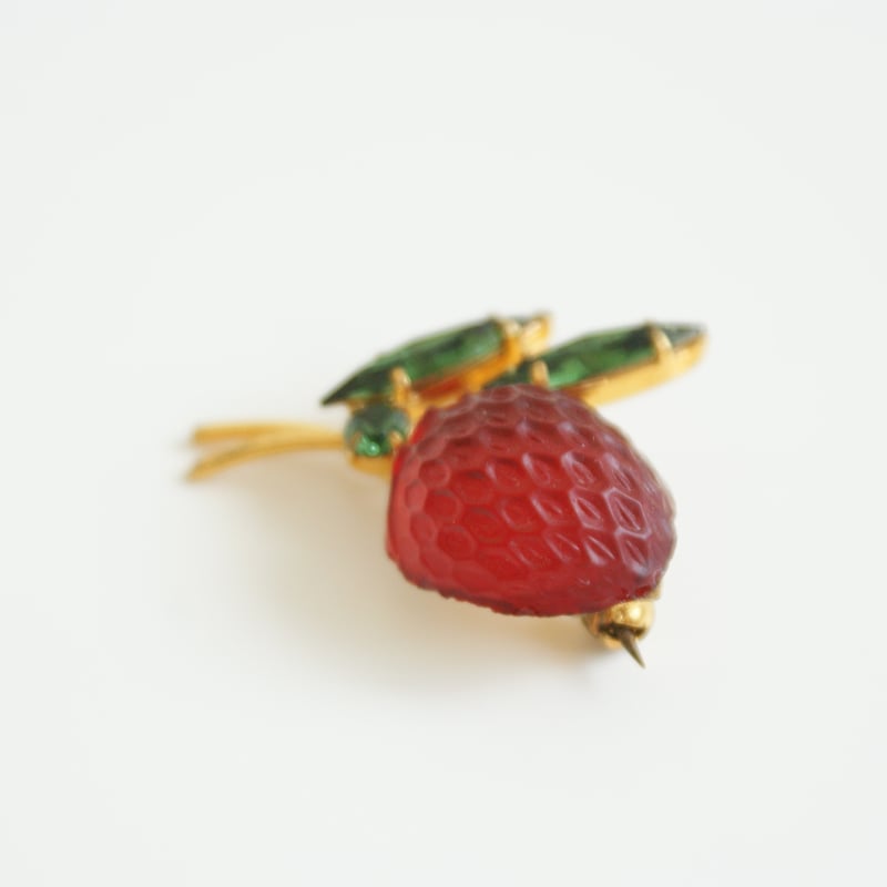 AUSTRIAオーストリア 製 ストロベリー いちご ガラスラインストーン