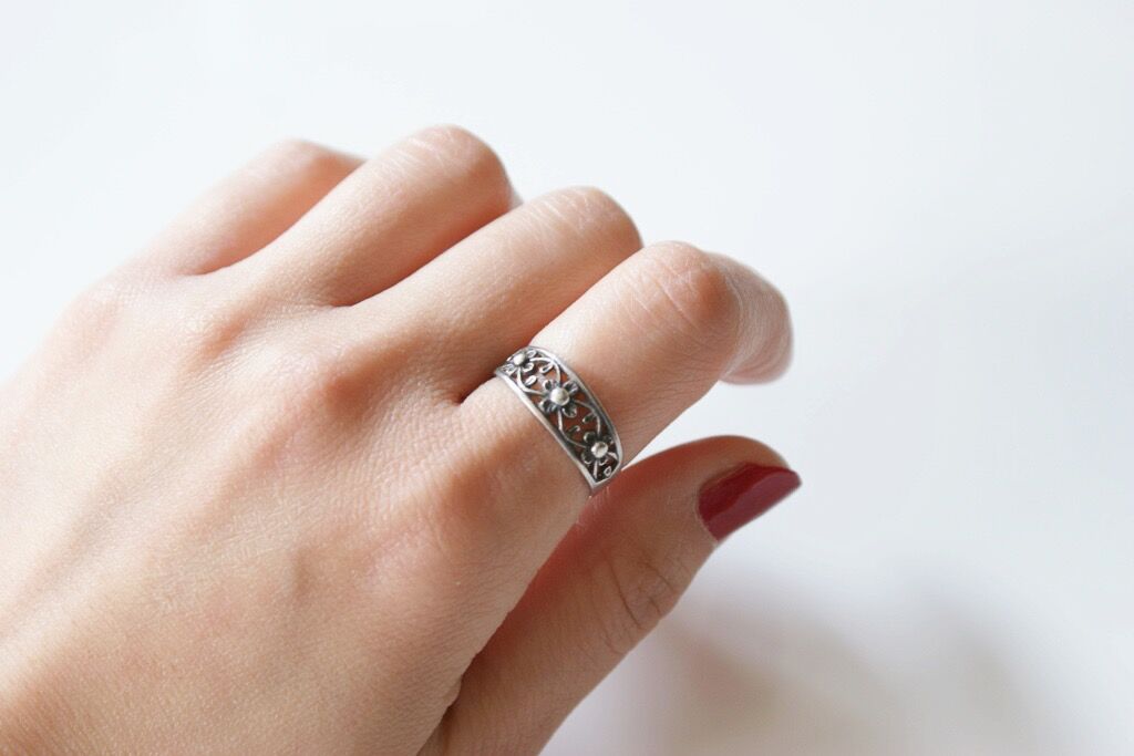 ロシア買付】シルバー925 フラワー透かしリング指輪
