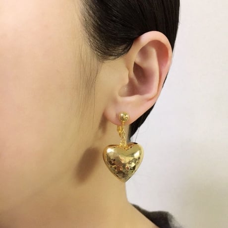 ハンマリング ゴールド ハート イヤリング / ヴィンテージアクセサリー