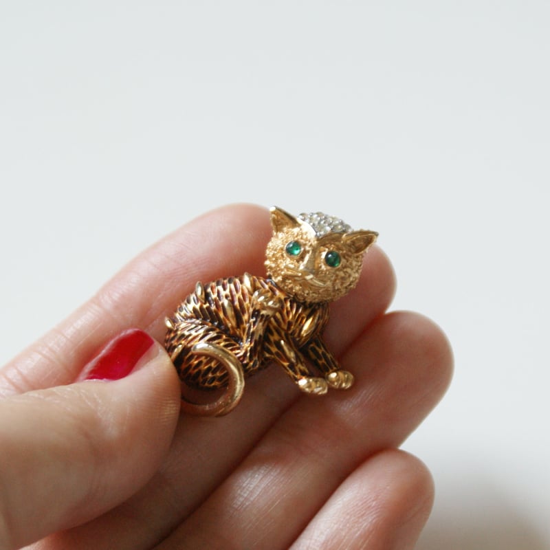 K18WG猫ピンバッチブローチ 【公式通販】