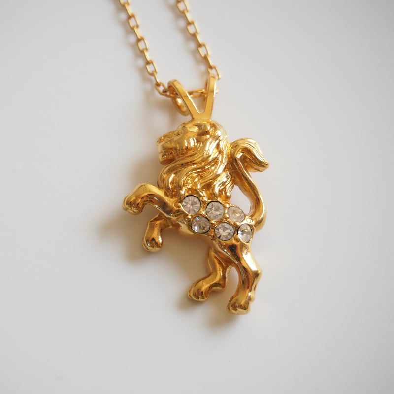ネックレス　獅子　ライオン　重量感　ヴィンテージ　レトロ　vintage　王道 AVONエイボン ラインストーン LEO ライオン 獅子座 ネックレス
