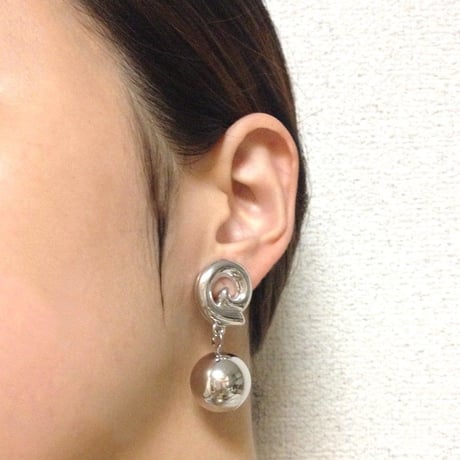 GIVENCHYジバンシィ シルバーボール イヤリング / ヴィンテージアクセサリー