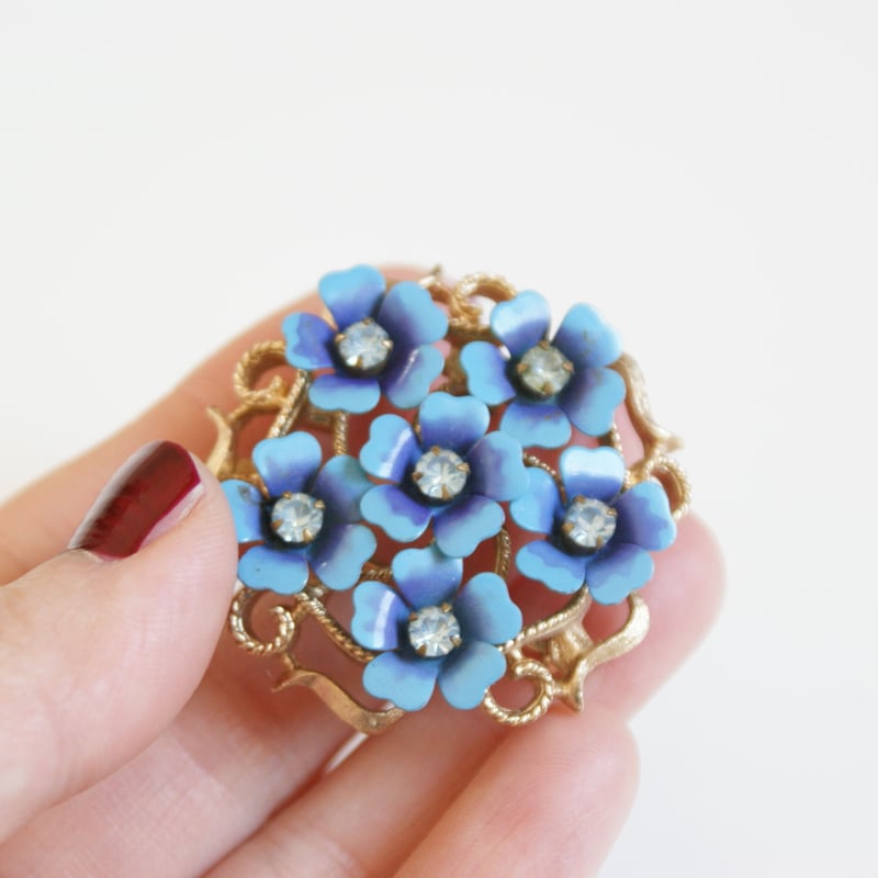 AVONエイボン 勿忘草 ブルーフラワー ペンダントブローチ