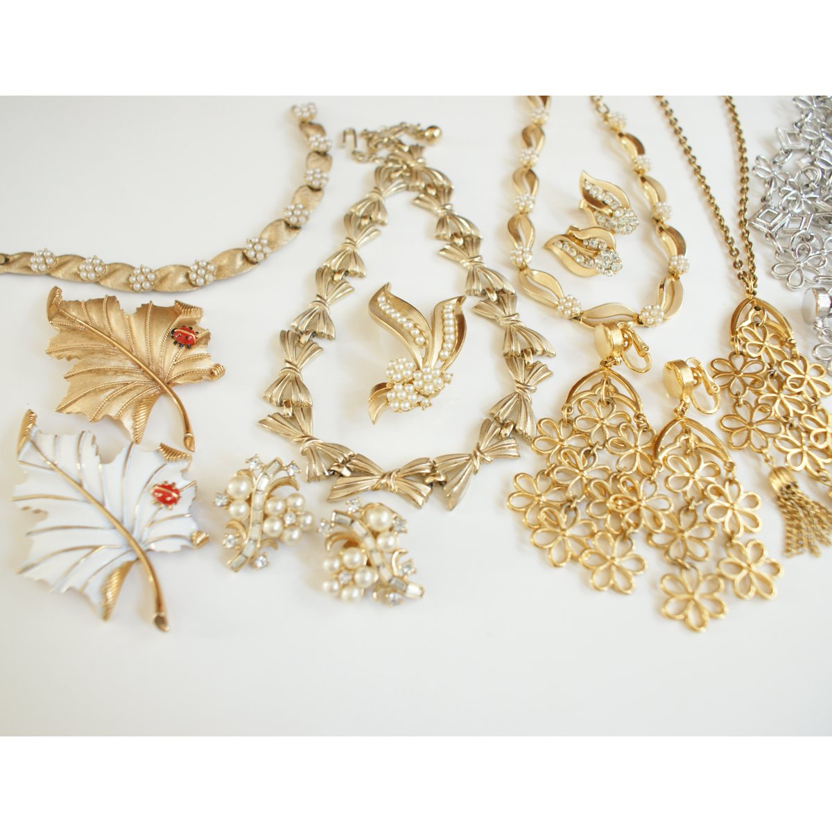 TTRIFARI トリファリ ネックレス ブルー お花 コスチュームジュエリー TRIFARIトリファリ フラワーパール ネックレス / ヴィンテージ