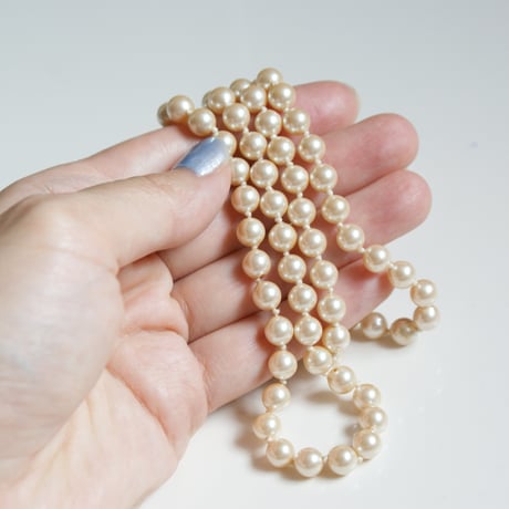 【アメリカ買付】MONETモネ  アイボリーガラスパール ロングネックレス/ ヴィンテージアクセサリー