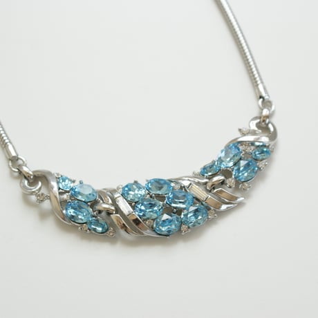 vintage クラウンtrifari ネックレス他1点 Vintage Trifari Gold-tone Leaves Mid Century Link Choker