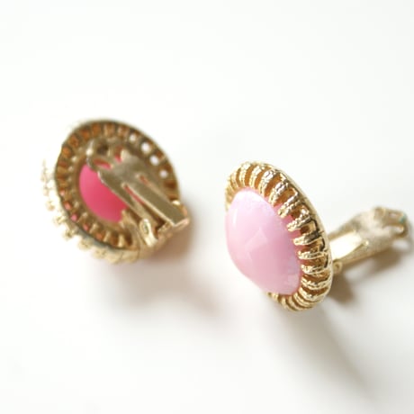 Special price【スペシャル プライス】バービーピンク ルーサイト イヤリング / ヴィンテージアクセサリー