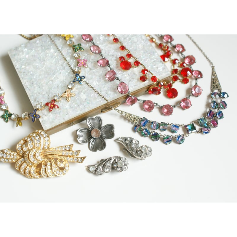 アンティーク　ヴィンテージ　アイリス　ガラス　ネックレス fit=scale-down,w=1200