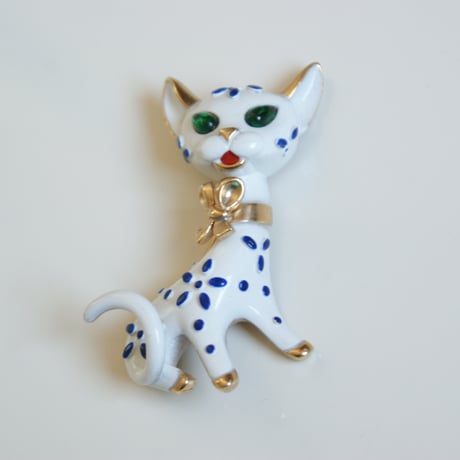 TRIFARIトリファリ ホワイトエナメル 猫キャットブローチ / ヴィンテージ・コスチュームジュエリー