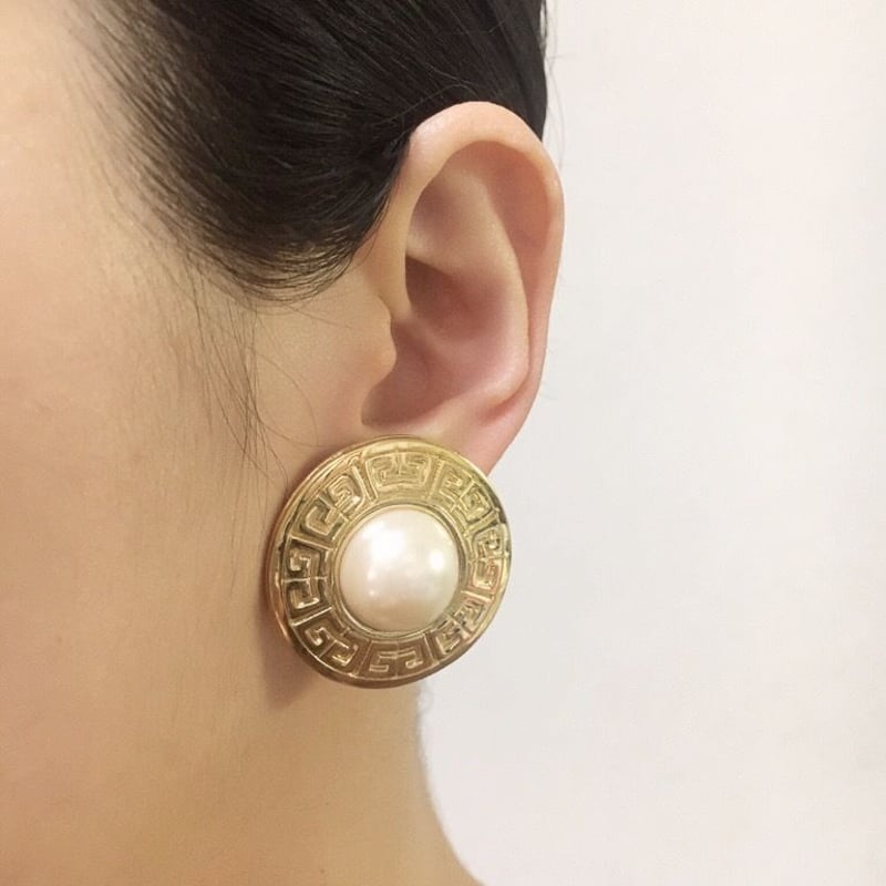 GIVENCHYジバンシィ ブランドロゴ ゴールド パール ビッグ