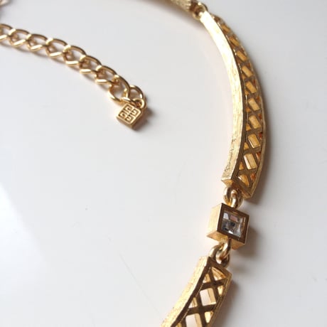 GIVENCHYジバンシー☆ゴールド透かし☆ヴィンテージネックレス