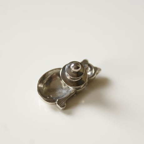 Special price【スペシャル プライス】AVONエイボン 猫 キャット マーカサイト ピンブローチ / ヴィンテージアクセサリー