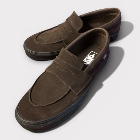 VANS/Brown Suede Loafers.