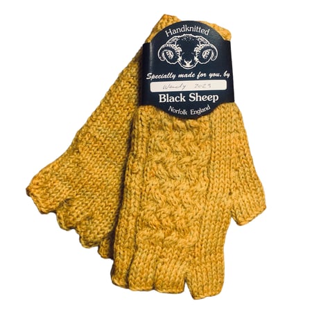 Black Sheep Fingerless Glove Exclusively for slowpoke