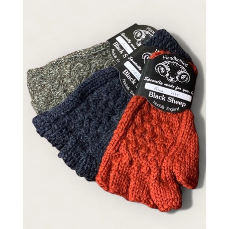 BLACK SHEEP/OPEN FINGER GLOVE.