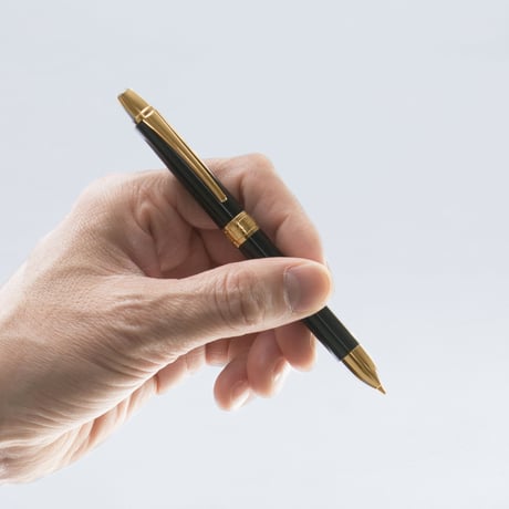 マルチペン　Multi ballpoint pen