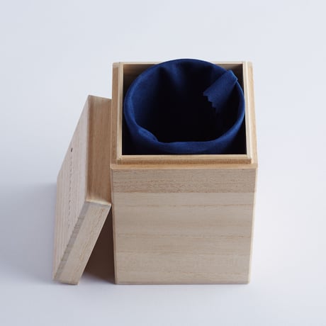 タンブラー　Tumbler