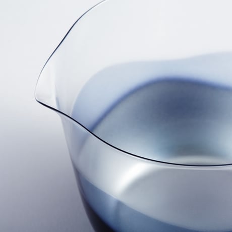 片口　KATAKUCHI  (lipped bowl)