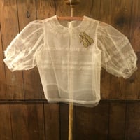 チュールブラウス