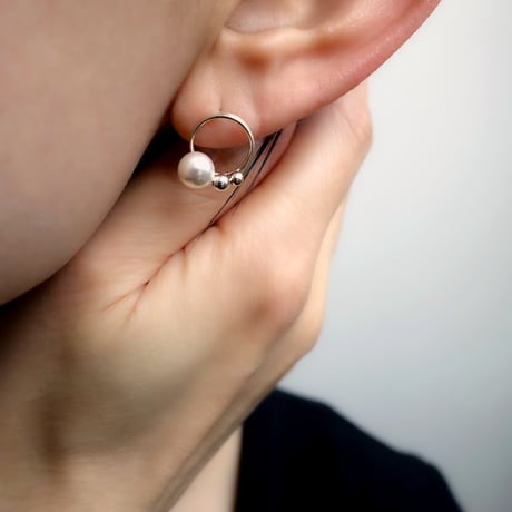 Silver filled ピアス ルナ/ホワイト