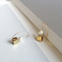 K14gf スカラップ・ピアス　ホワイトパール