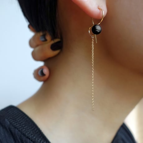K14gf  ’ & ’ ピアス/black