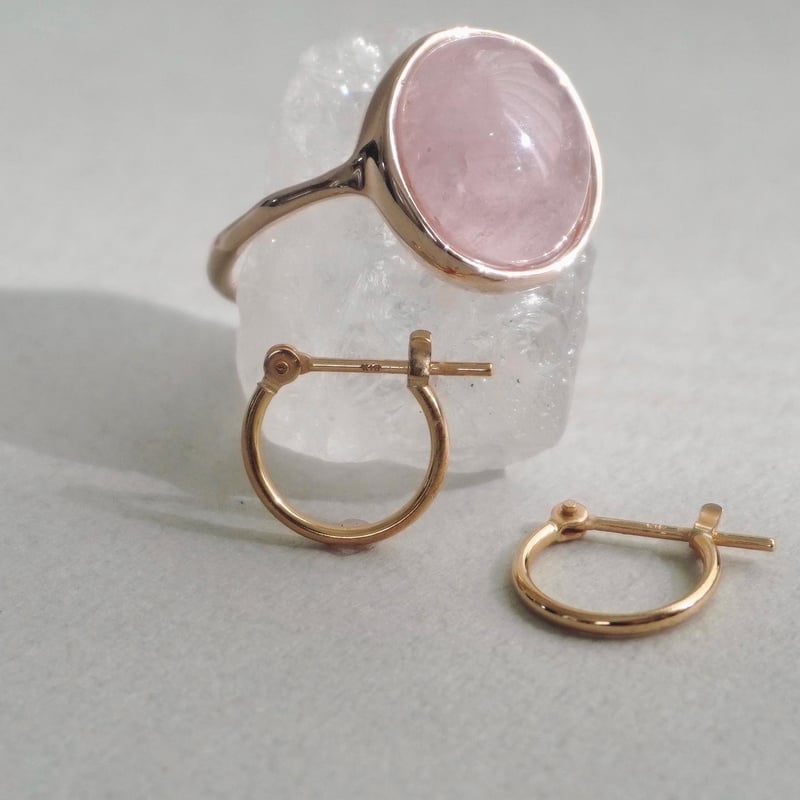 K18クロッシングフープピアス10 | ÜME Online shop / ユーミー 公 K18クロッシングフープピアス10 | ÜME Online shop / ユーミー 公