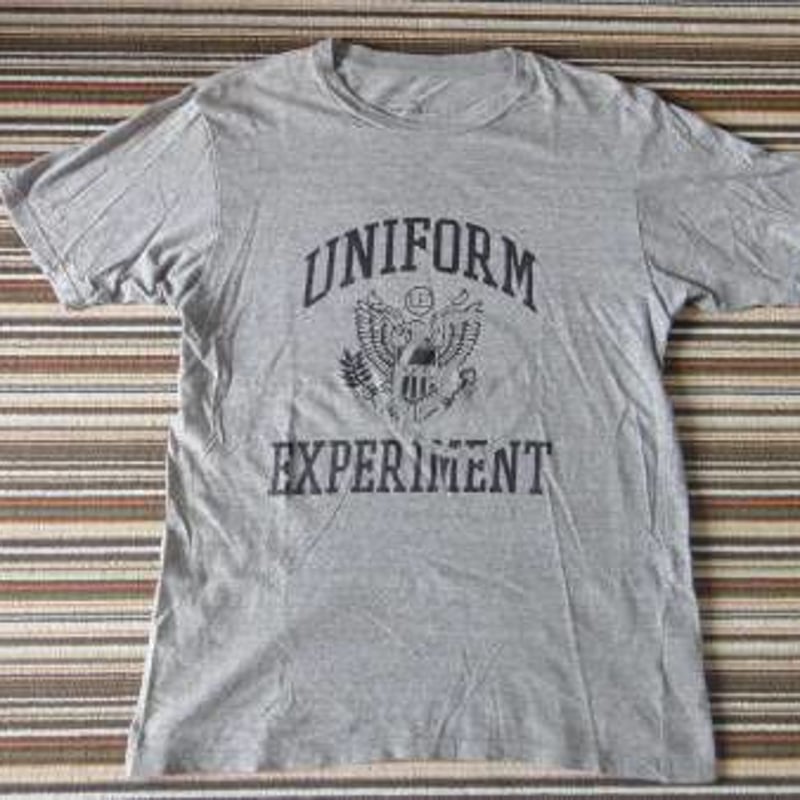 ユニフォームエクスペリメント uniform experiment　 ×フラグメントデザイン fragment design  UE-170075 UEN PHYSICAL FITNESS LONG TEE バックプリント長袖カットソー メンズ 1