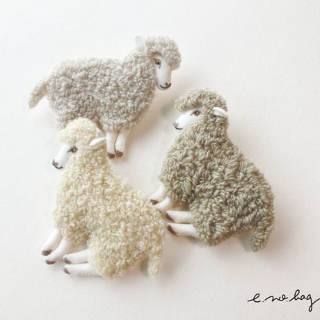 -----受注制作------ Sheep  ( ヒツジ ノ ブローチ× Pop-Up Appliqué ）ヒツジC