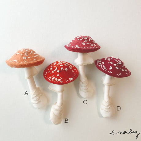 -----受注制作------ Mushroom  ( キノコ ノ ブローチ× Pop-Up Appliqué ）