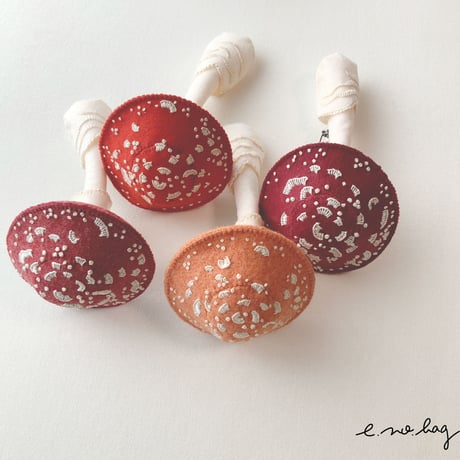 -----受注制作------ Mushroom  ( キノコ ノ ブローチ× Pop-Up Appliqué ）