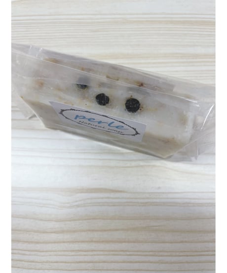 perle 無添加石鹸　〜松の葉 石鹸〜