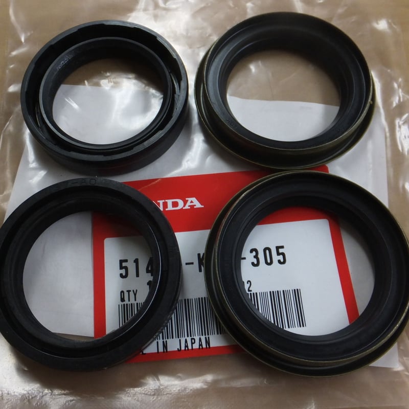 CBX400F/CBX550F/CBR400F1~F2/CB750FZ~FB フロントフォークオイル