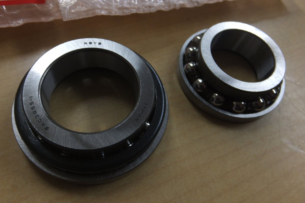 ♪VTZ250(MC15-105・110・）/ステムベアリング/ネックベアリング/純正