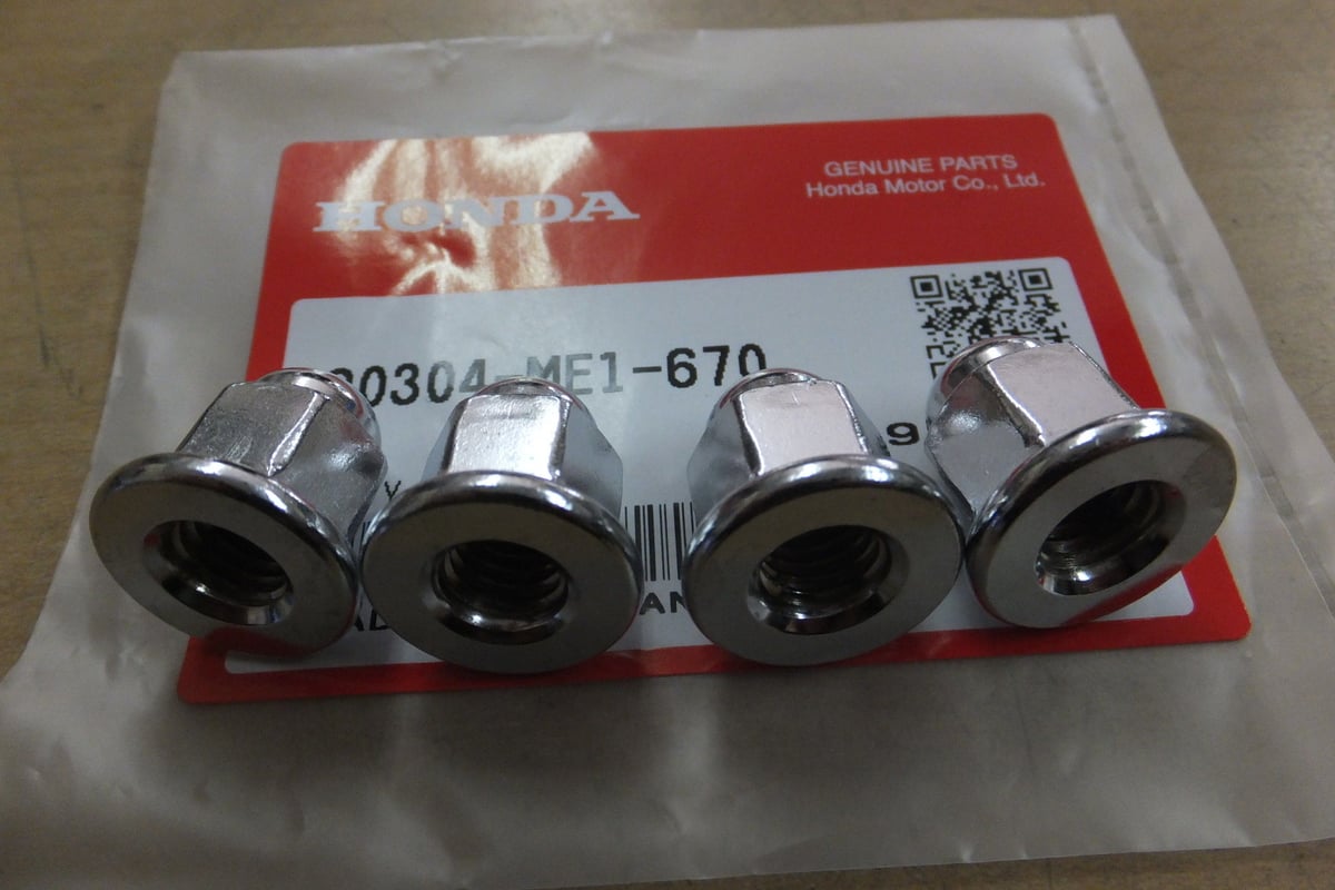 ♪CB400SS/NC41/純正マフラー純正エキパイのフランジナット/純正