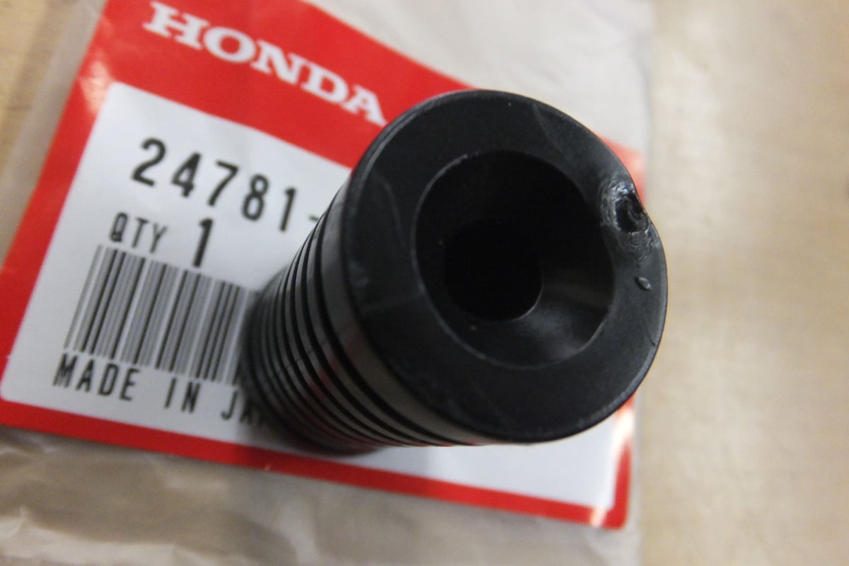 CBX550F リア キャリパー ピストン シール ブリーダー ボルト CBX